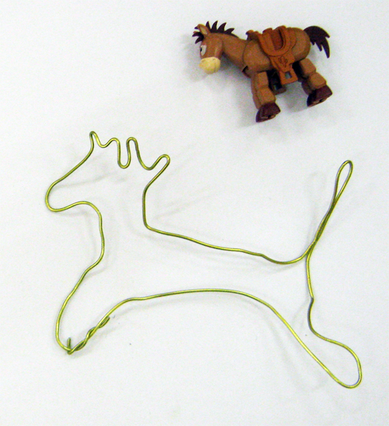 Drawing with Wire like Calder: Wire Horse