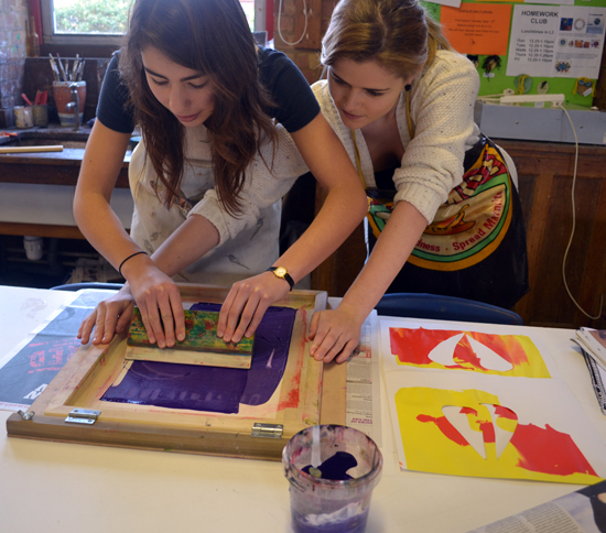 Silk Screen Printing Tips: Students at Chesterton Community College Screen Printing
