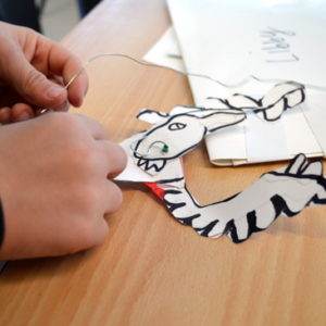 Creating imaginary paper beasts with movable joints