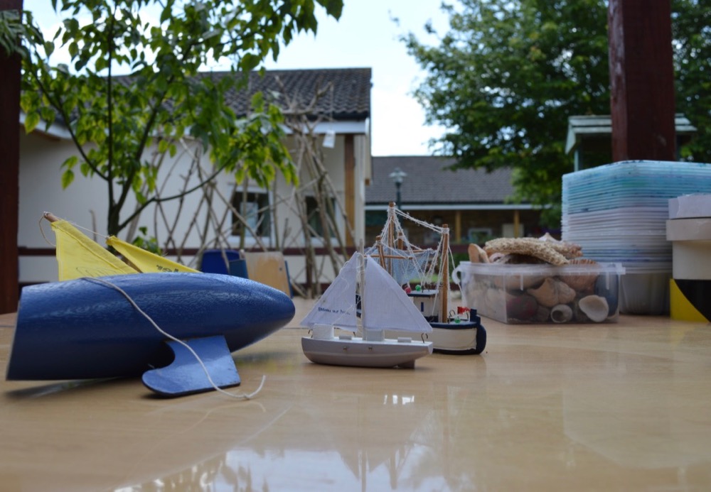 homemade toy boats that float